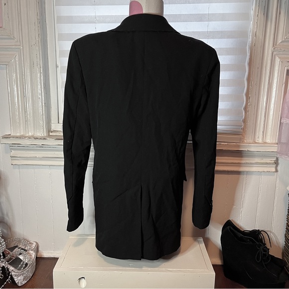 Mo & Co Black Blazer - Picture 2 of 9
